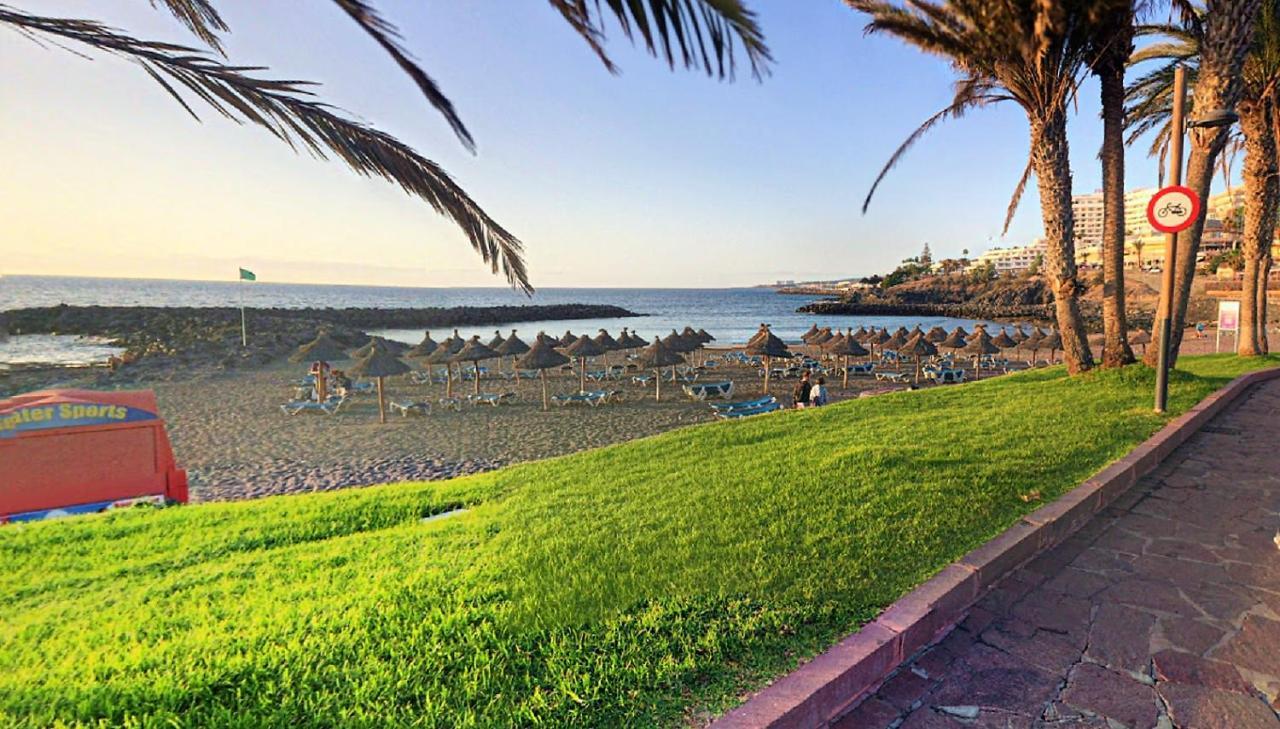 Beach And Pool In Playa De Las Americas 아파트 외부 사진