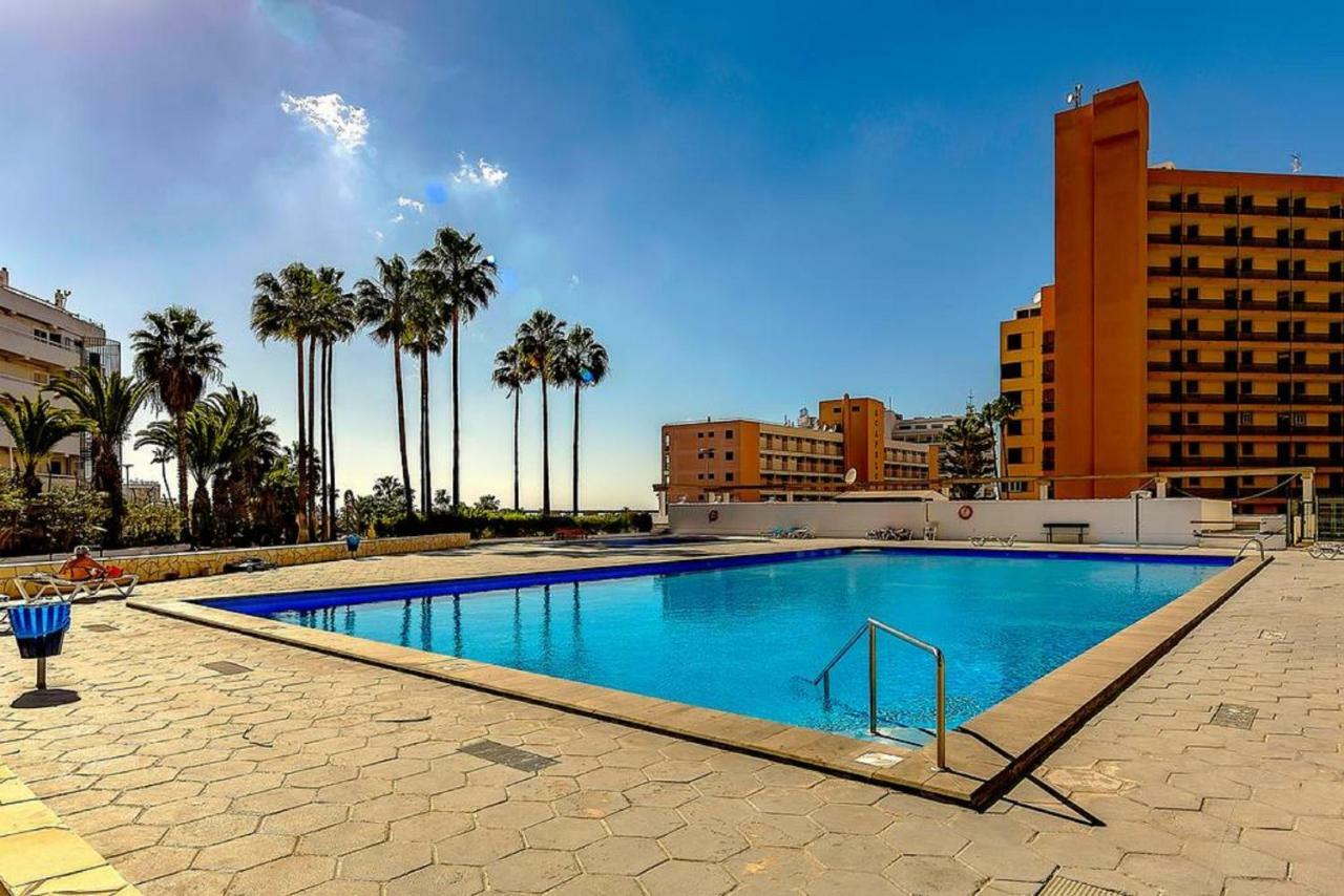 Beach And Pool In Playa De Las Americas 아파트 외부 사진